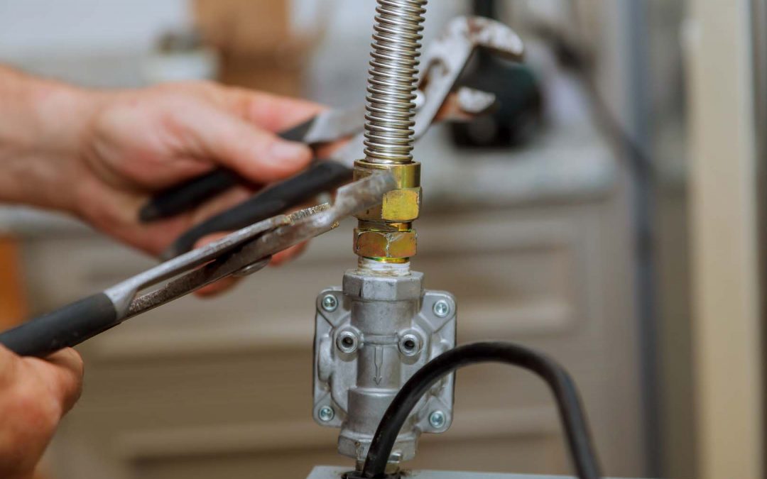 Drawbacks of Using Chemical in Drain Cleaning Plumbing Services